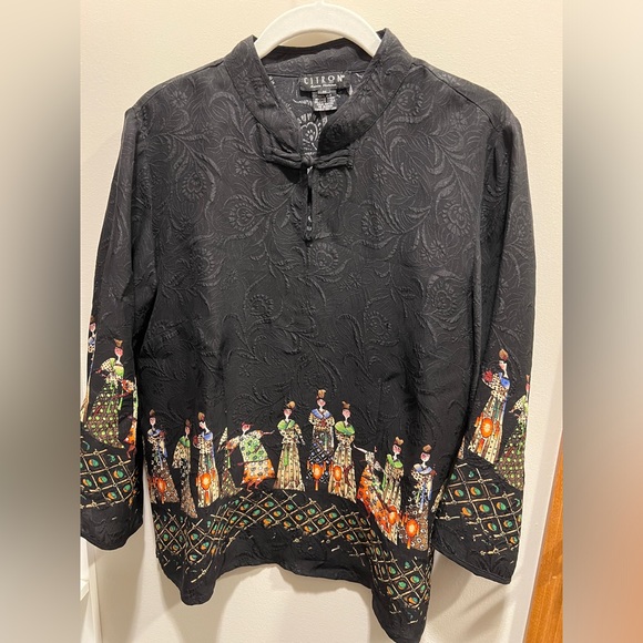 305. Citron 100% Silk Blouse Size Medium - Picture 2 of 10